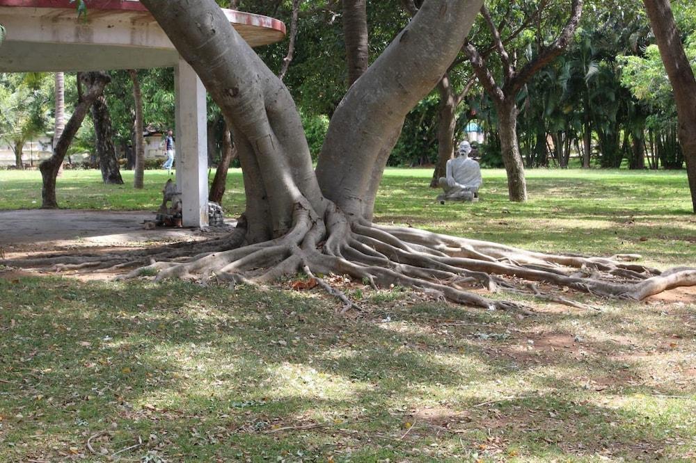Vgp Golden Beach Resort Chennai Bagian luar foto