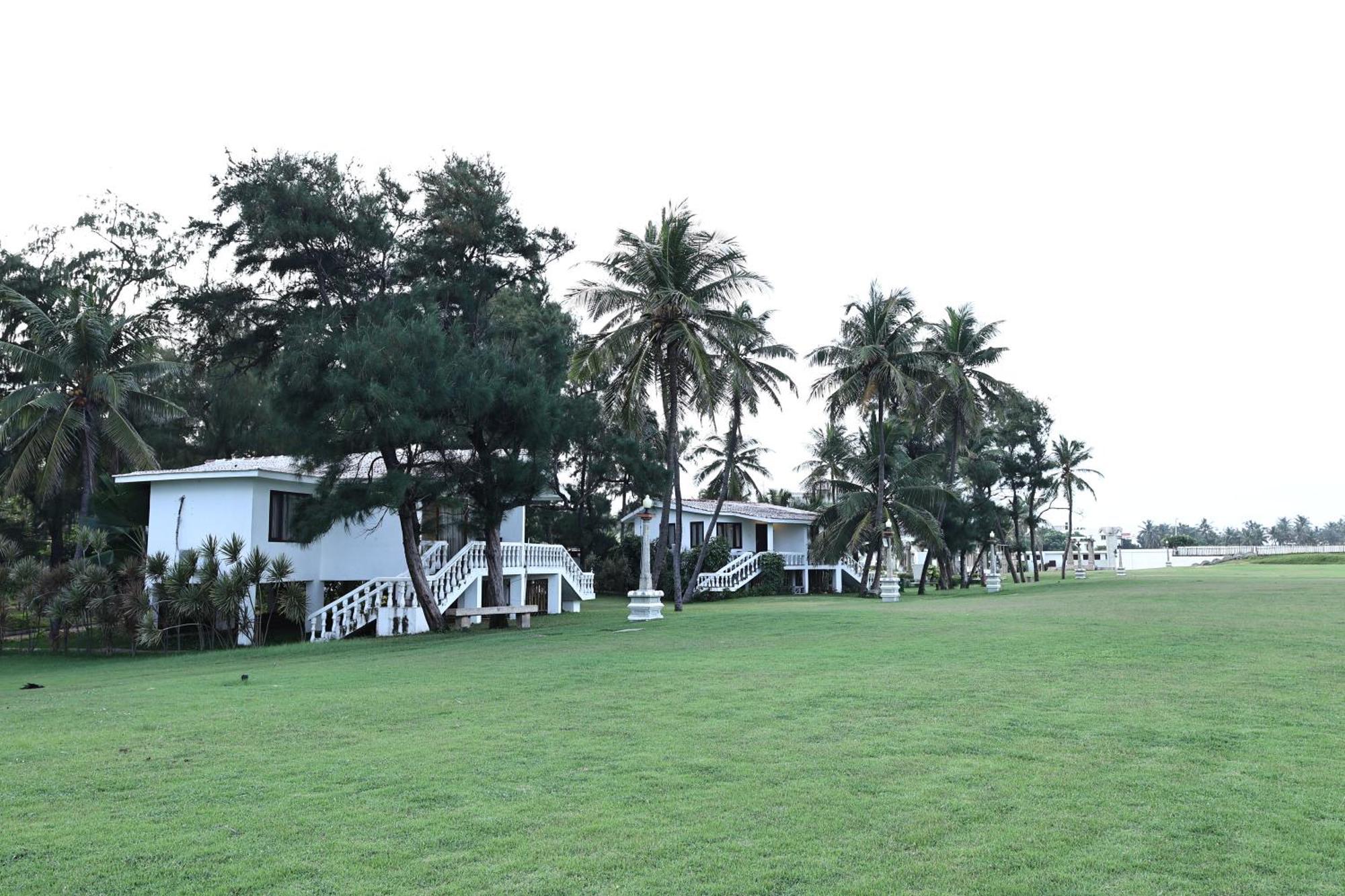 Vgp Golden Beach Resort Chennai Bagian luar foto